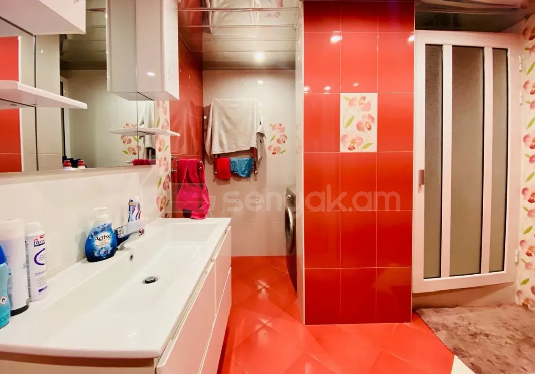 3 Սենյականոց Բնակարան, 88քմ, 4/12 հարկ, Կապիտալ Վերանորոգված