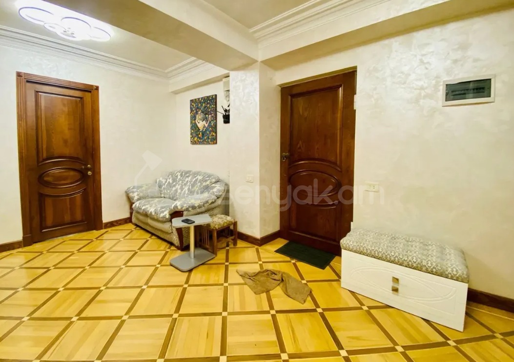 3 Սենյականոց Բնակարան, 88քմ, 4/12 հարկ, Կապիտալ Վերանորոգված