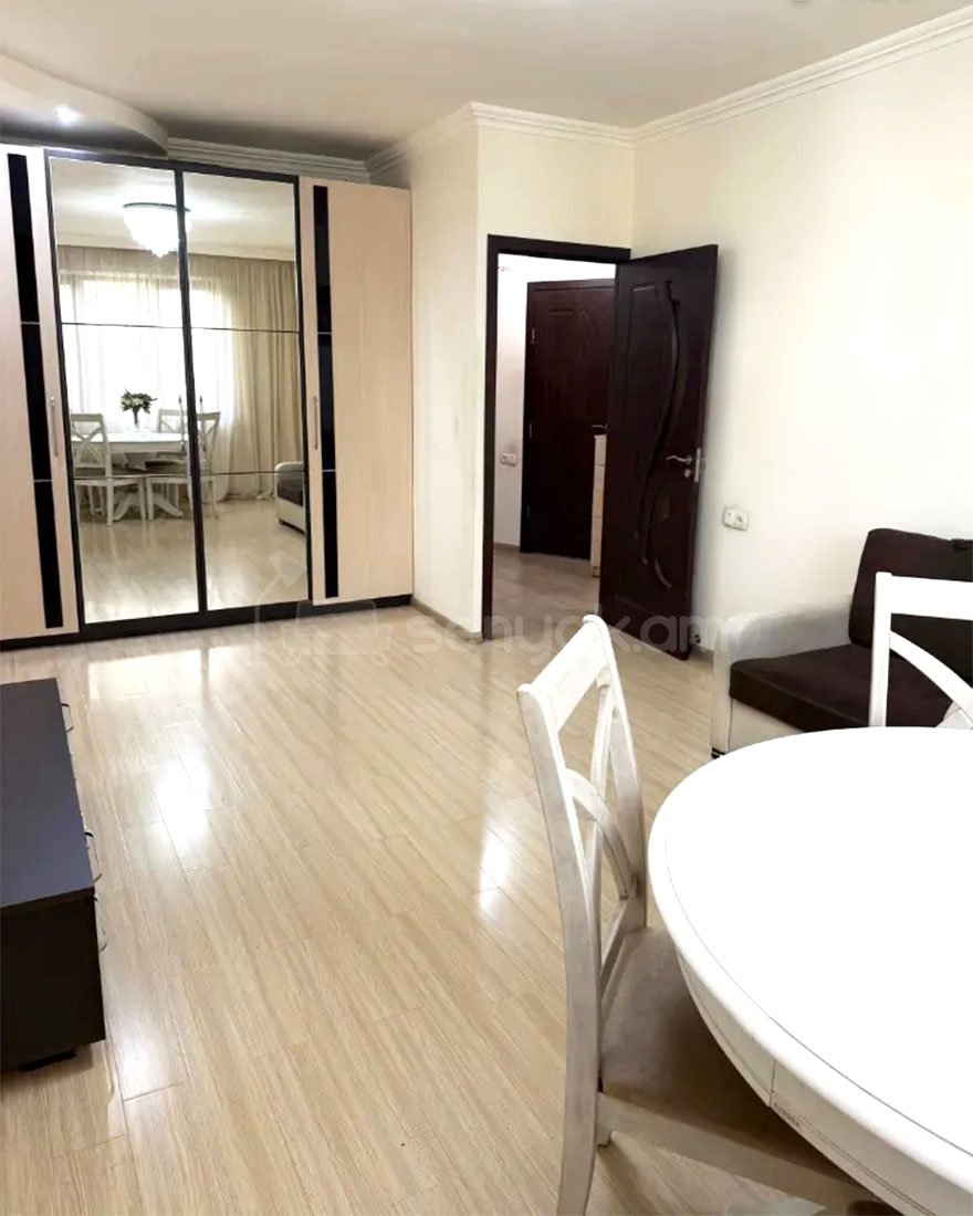 1 Սենյականոց Բնակարան, 39քմ, 3/12 հարկ, Դիզայներական Վերանորոգված