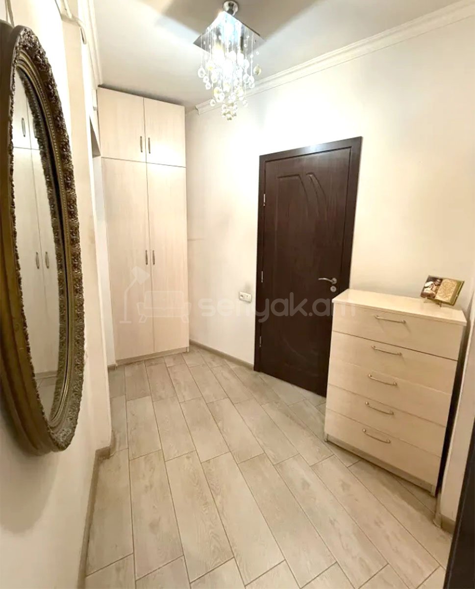 1 Սենյականոց Բնակարան, 39քմ, 3/12 հարկ, Դիզայներական Վերանորոգված