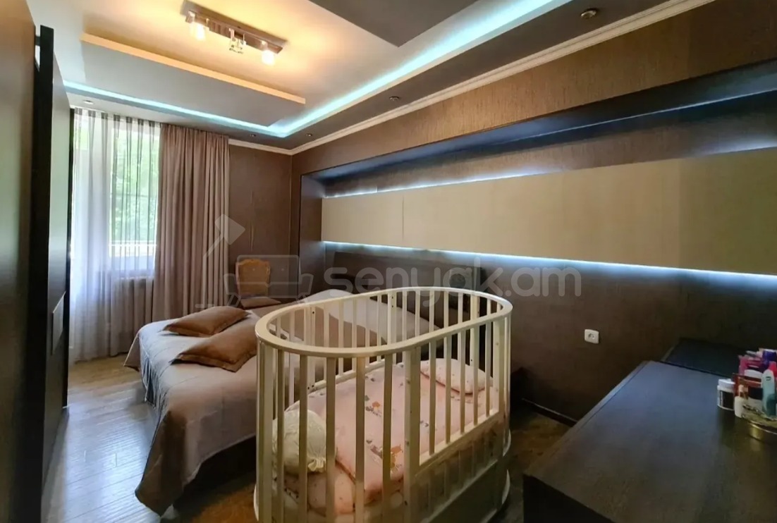 4 Սենյականոց Բնակարան, 93քմ, 3/9 հարկ, Դիզայներական Վերանորոգված