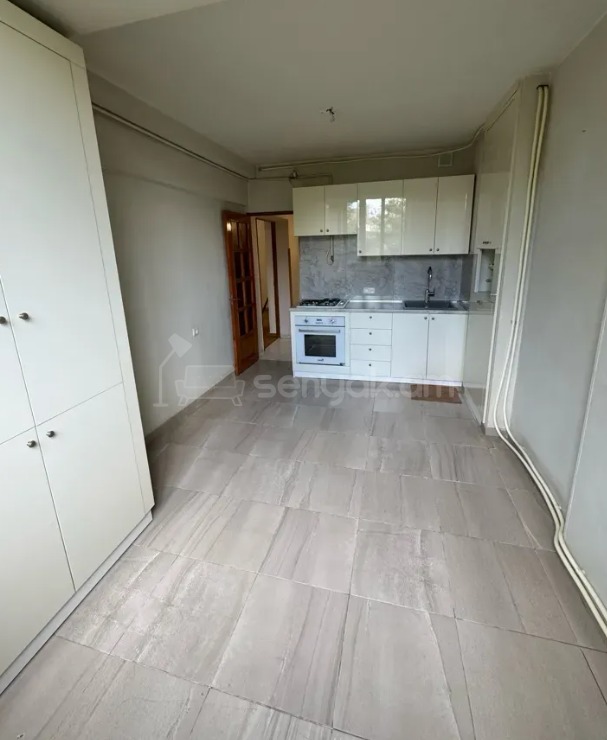 3 Սենյականոց Բնակարան, 76քմ, 3/12 հարկ, Կապիտալ Վերանորոգված