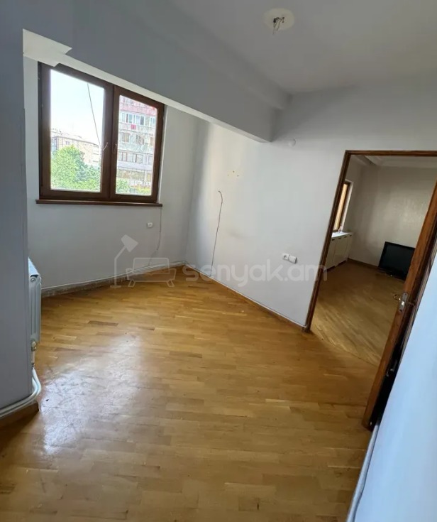 3 Սենյականոց Բնակարան, 76քմ, 3/12 հարկ, Կապիտալ Վերանորոգված