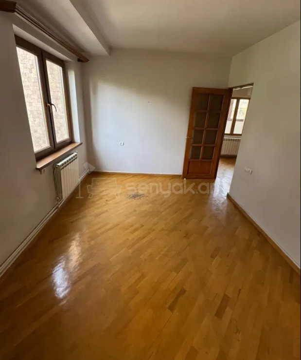 3 Սենյականոց Բնակարան, 76քմ, 3/12 հարկ, Կապիտալ Վերանորոգված