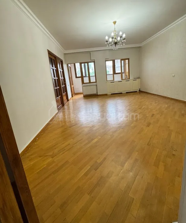 3 Սենյականոց Բնակարան, 76քմ, 3/12 հարկ, Կապիտալ Վերանորոգված