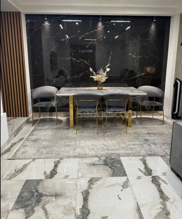 3 Սենյականոց Բնակարան Քարե Շենքում, 70քմ, 1/5 հարկ, Դիզայներական Վերանորոգված