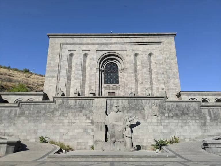 1 Սենյականոց Բնակարան Քարե Շենքում, 35քմ, 2/5 հարկ, Կապիտալ Վերանորոգված, Կահավորված