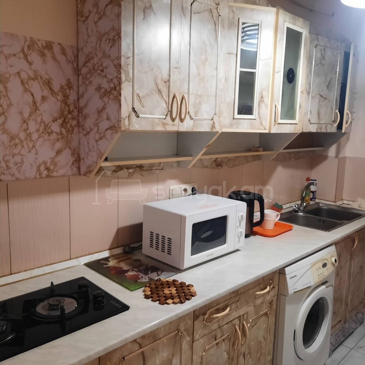 2 Սենյականոց Բնակարան Քարե Շենքում, 50քմ, 2/5 հարկ, Կապիտալ Վերանորոգված, Կահավորված, Արևկող
