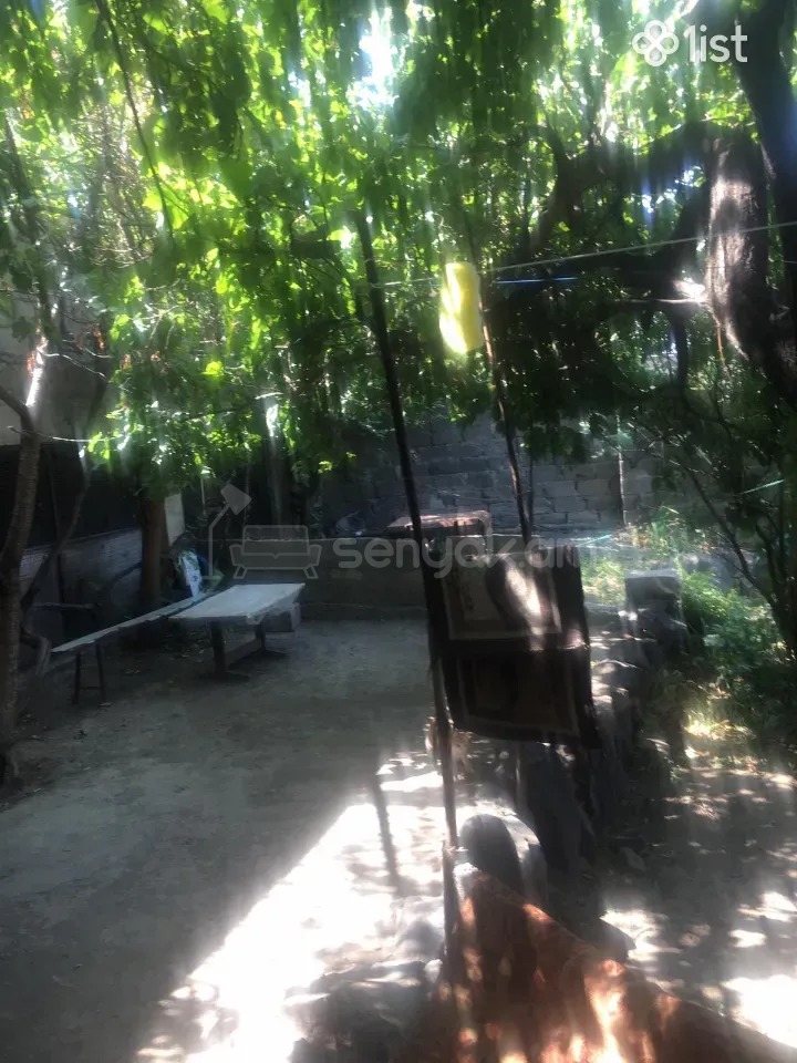 3 Սենյականոց Բնակարան Քարե Շենքում, 68քմ, 1/5 հարկ, Նորմալ Վիճակում, Կահավորված