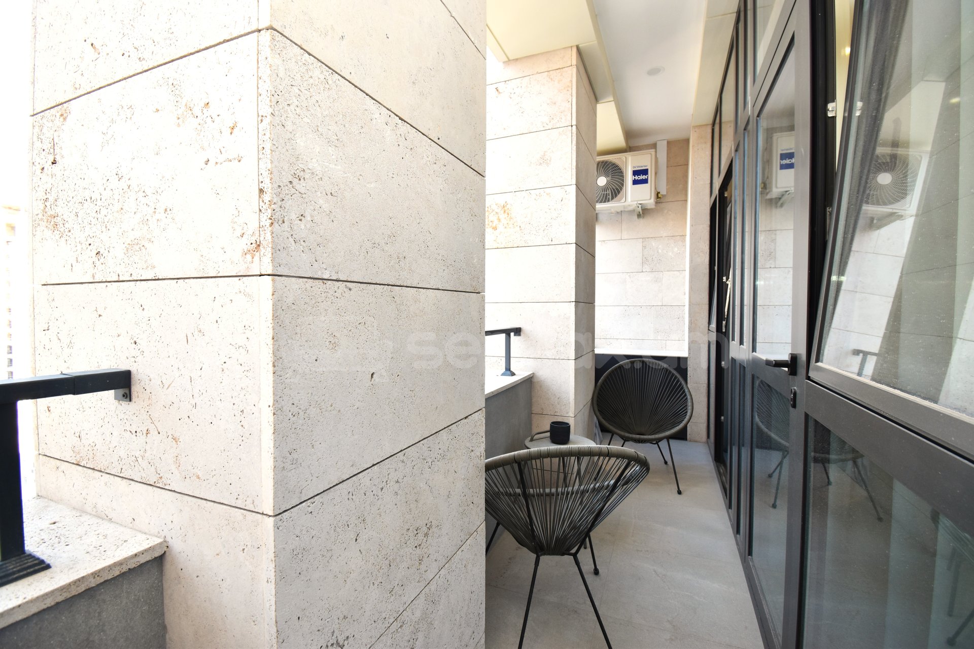 Քնելու Տեղ 15/18 հարկ