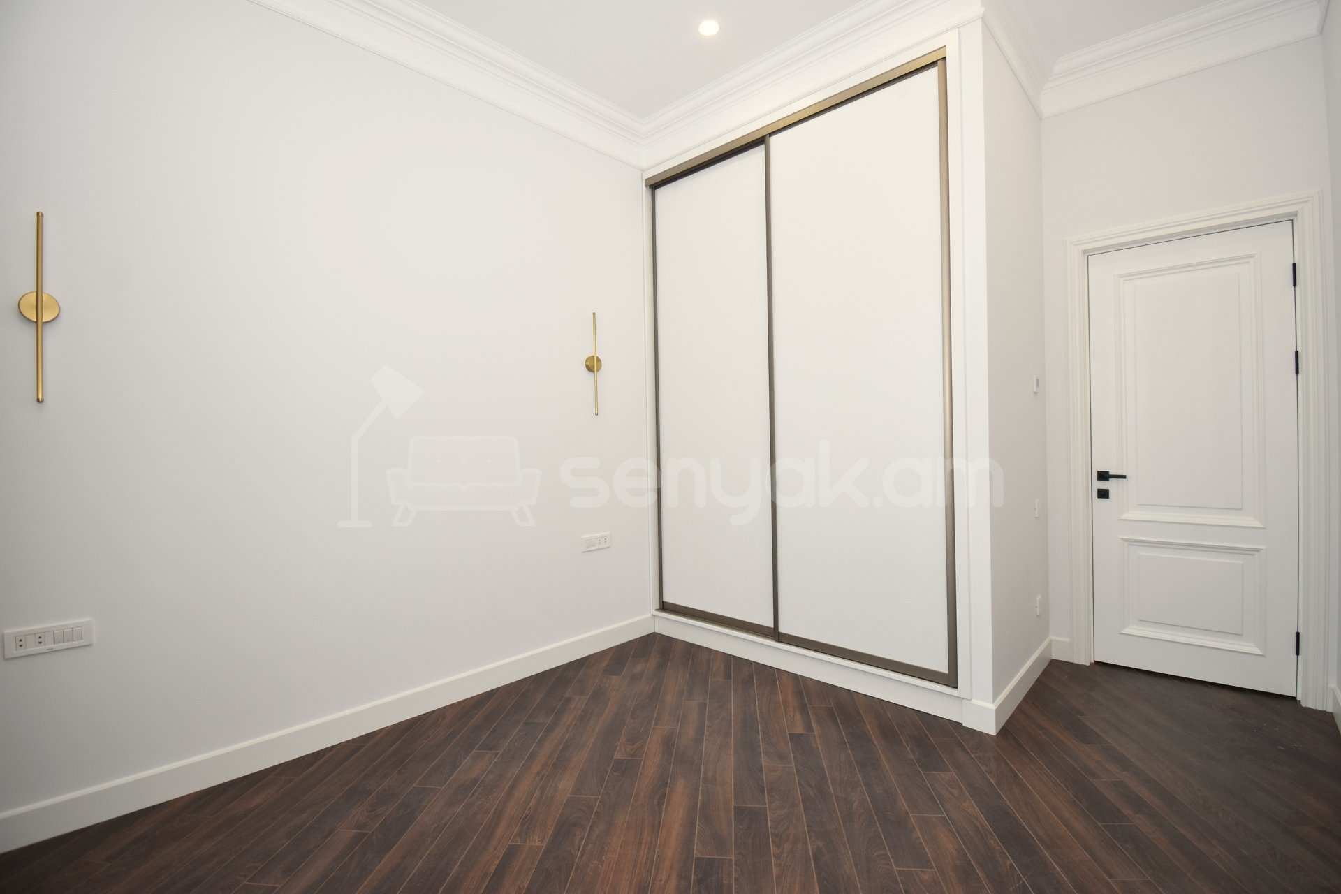 Քնելու Տեղ 15/18 հարկ