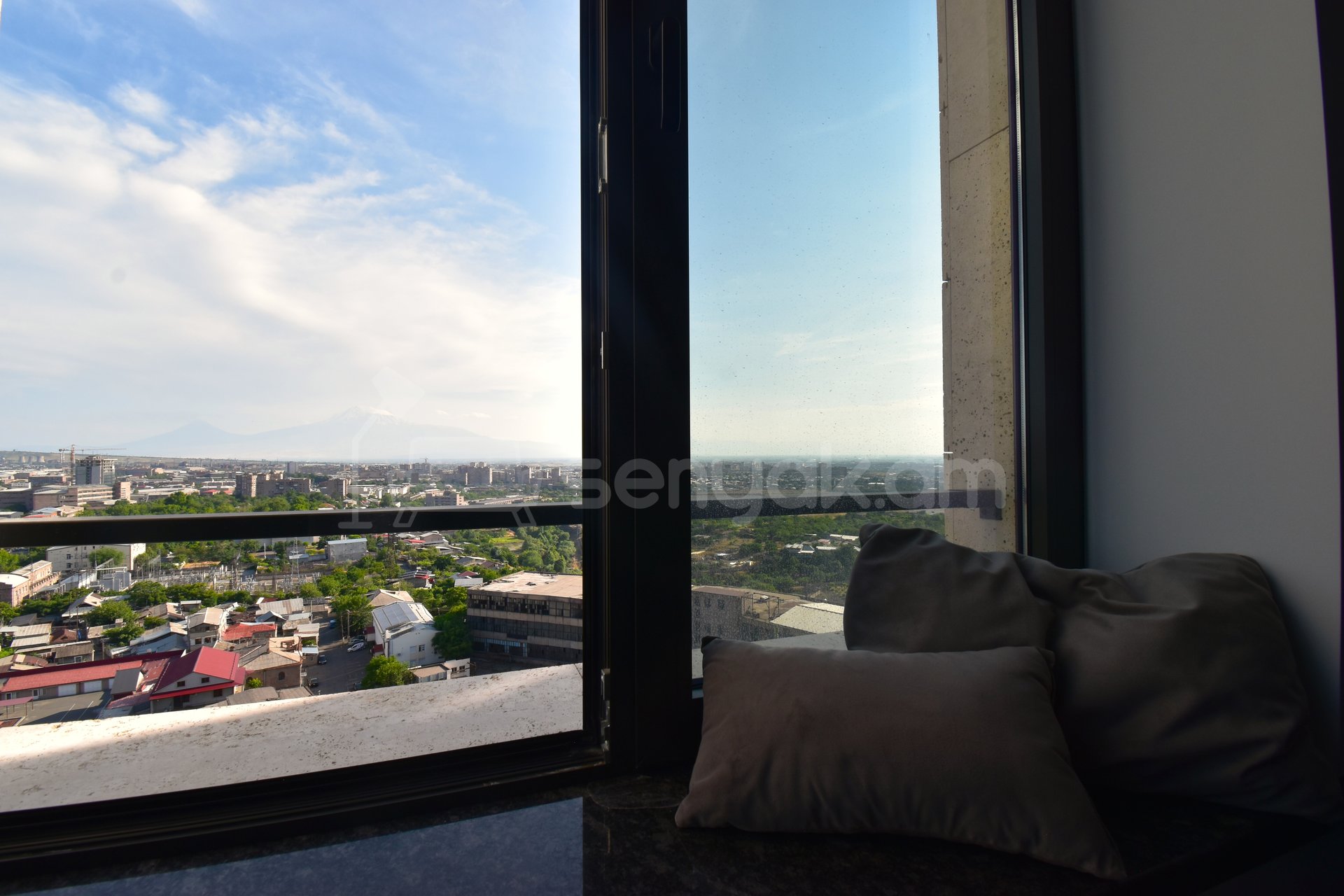 Քնելու Տեղ 15/18 հարկ