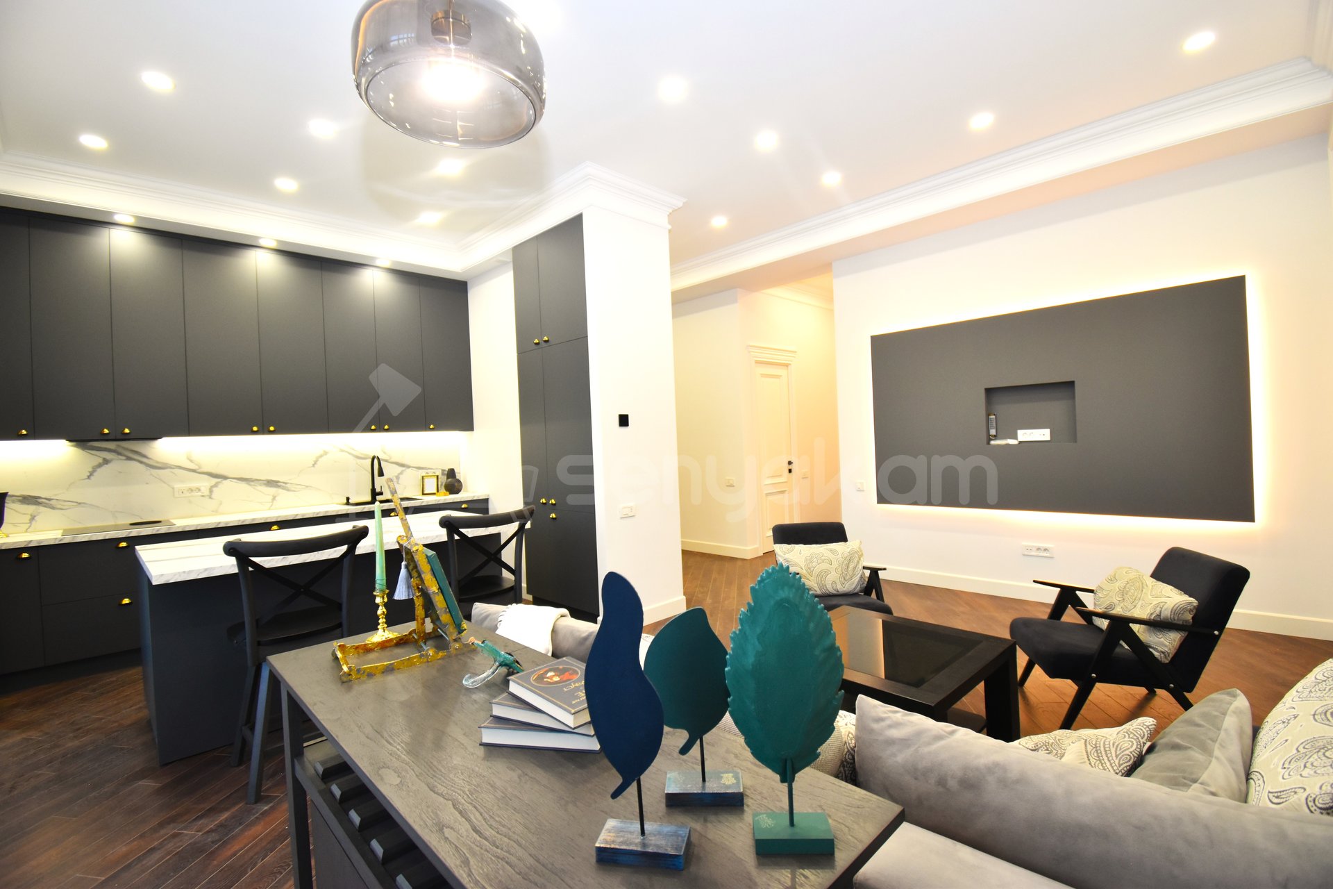 Քնելու Տեղ 15/18 հարկ