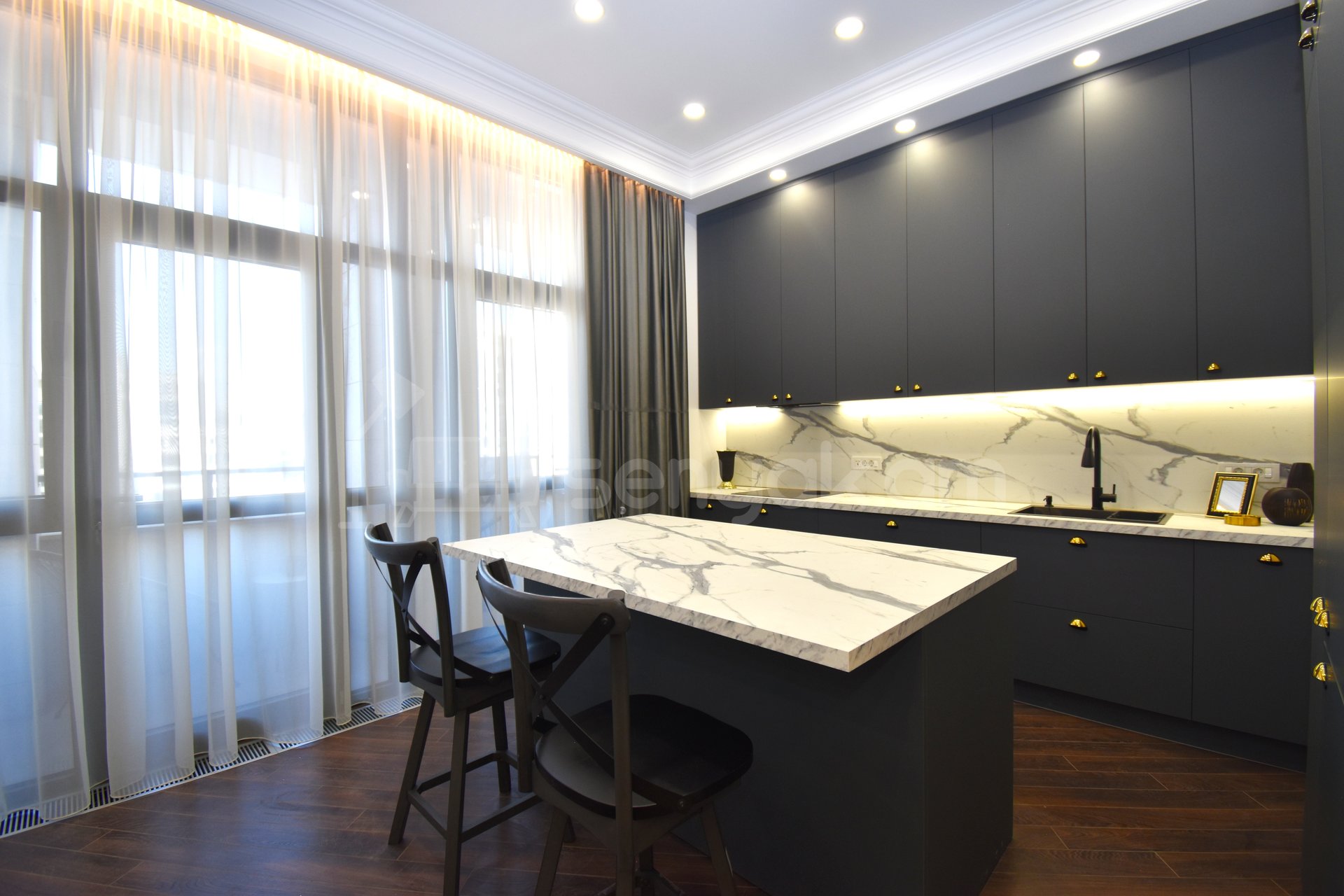 Քնելու Տեղ 15/18 հարկ