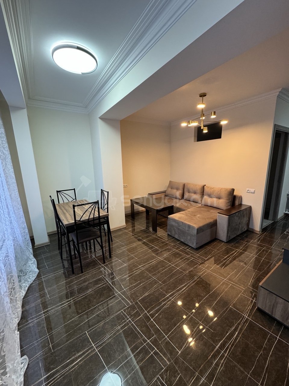 2 Սենյականոց Բնակարան, 50քմ, 5/5 հարկ, Դիզայներական Վերանորոգված