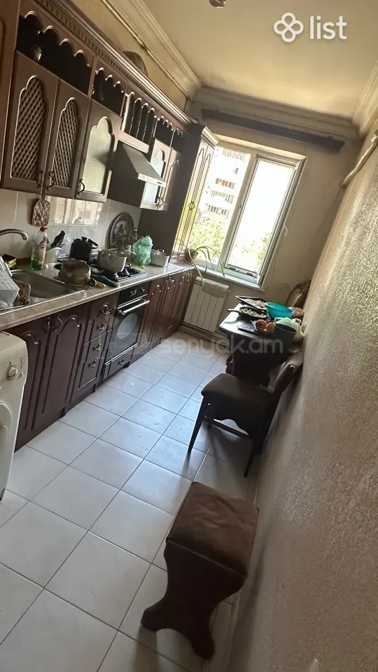 3 Սենյականոց Բնակարան, 78քմ, 5/9 հարկ, Նորմալ Վիճակում, Կահավորված, Արևկող