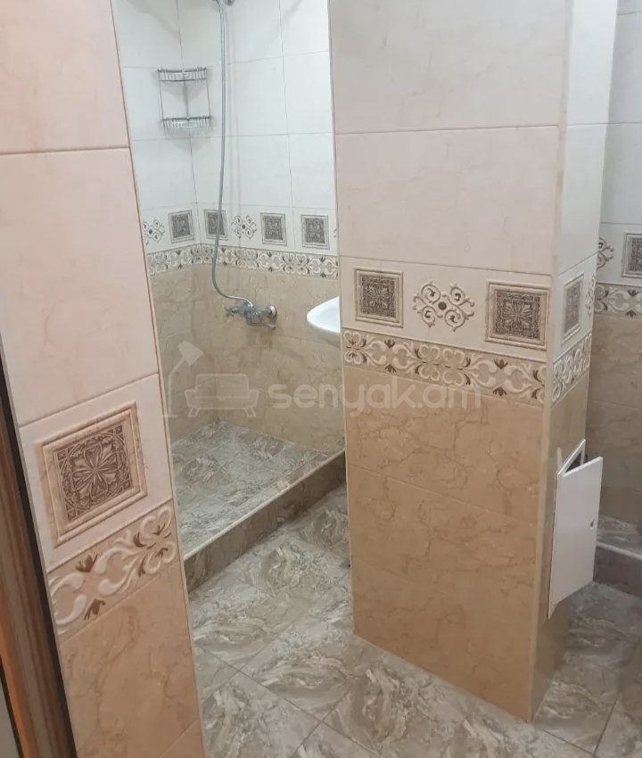 3 Սենյականոց Բնակարան, 64քմ, 3/9 հարկ, Կապիտալ Վերանորոգված, Կահավորված, Արևկող