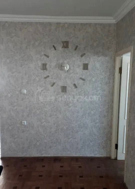 5 Սենյականոց Բնակարան Քարե Շենքում, 130քմ, 3/5 հարկ, Կապիտալ Վերանորոգված