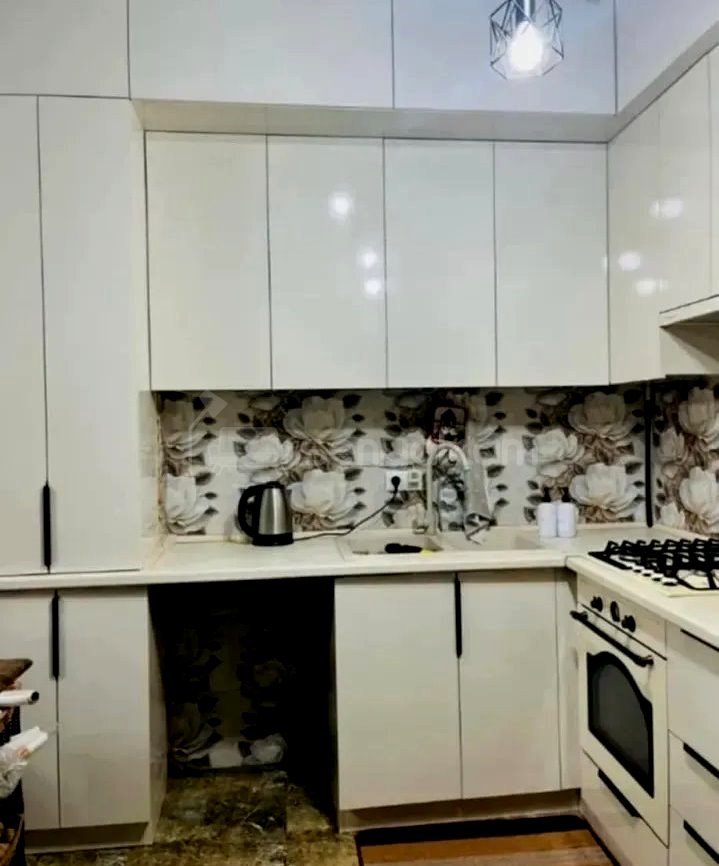 4 Սենյականոց Բնակարան Նորակառույցում, 103քմ, 1/6 հարկ, Կապիտալ Վերանորոգված