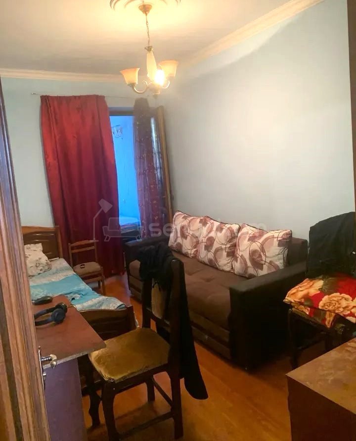 5 Սենյականոց Բնակարան Քարե Շենքում, 102քմ, 2/5 հարկ, Կապիտալ Վերանորոգված