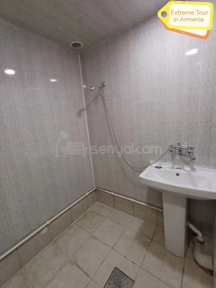 2 Սենյականոց Բնակարան, 54քմ, 5/9 հարկ, Նորմալ Վիճակում, Մասամբ Կահավորված, Արևկող