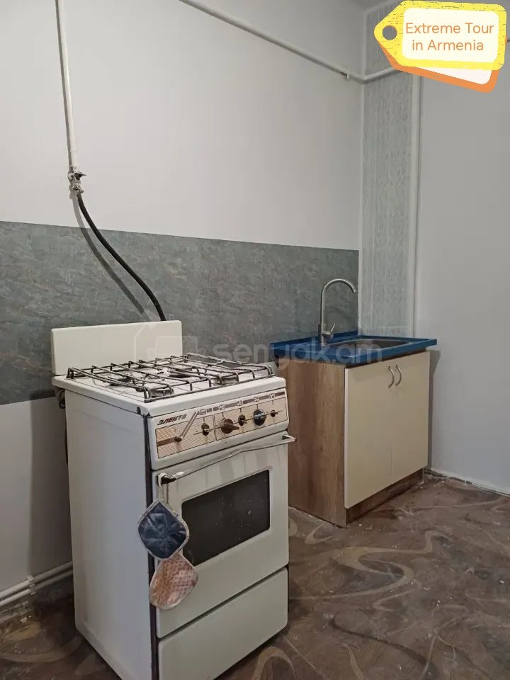 2 Սենյականոց Բնակարան, 54քմ, 5/9 հարկ, Նորմալ Վիճակում, Մասամբ Կահավորված, Արևկող