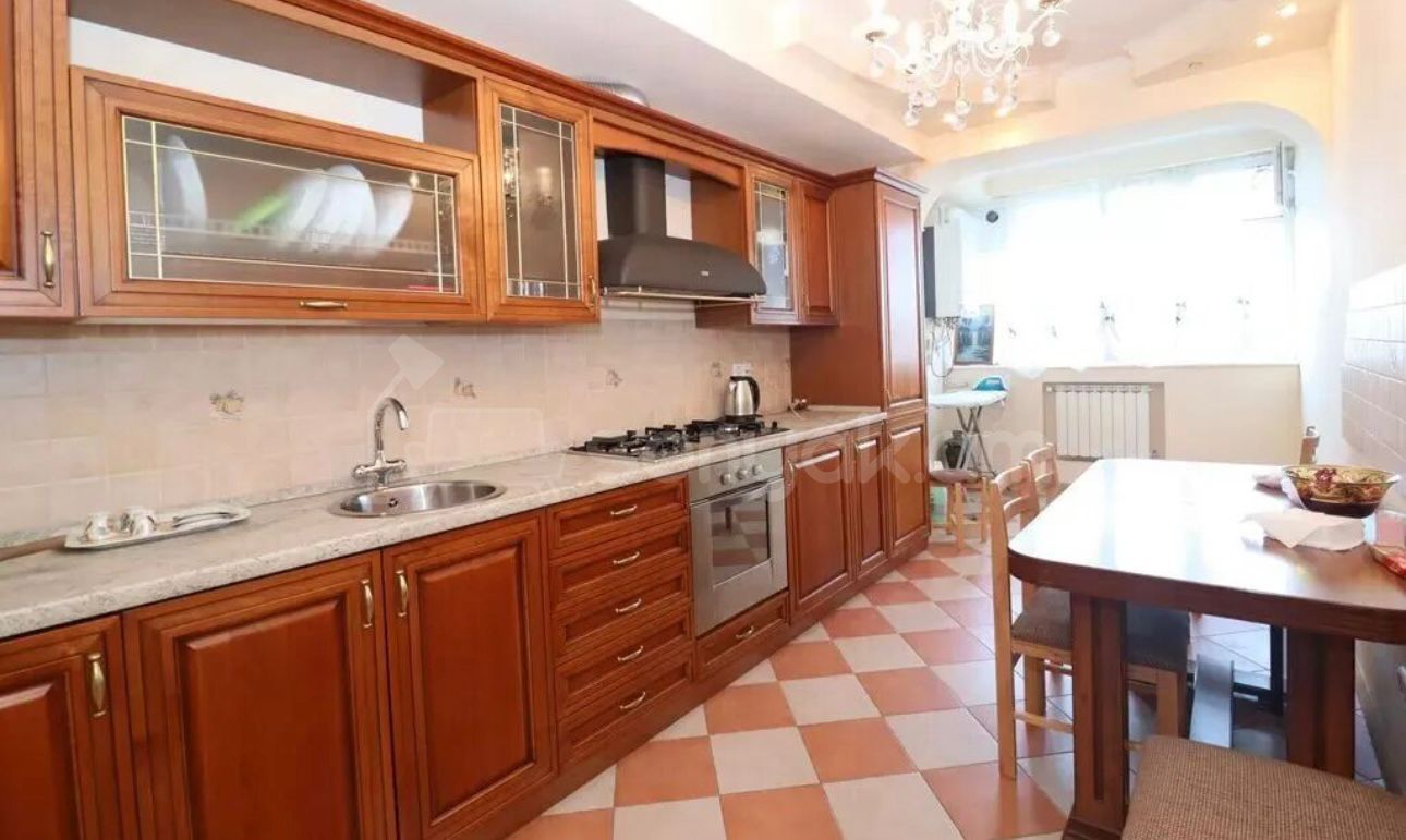 3 Սենյականոց Բնակարան, 100քմ, 3/9 հարկ, Կապիտալ Վերանորոգված, Կահավորված
