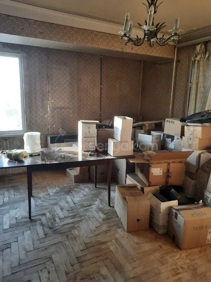3 Սենյականոց Բնակարան, 82քմ, 13/14 հարկ, Պետական Վիճակում