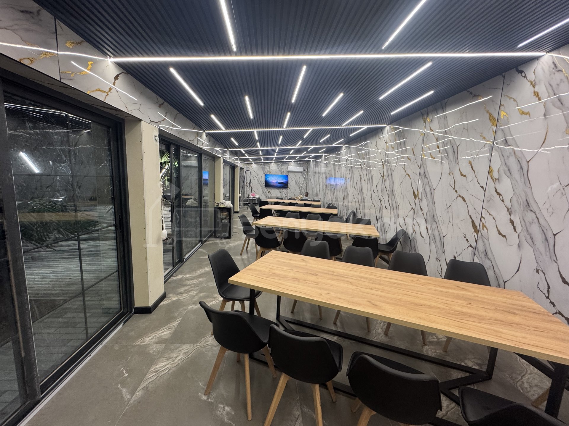 1 Սենյականոց Բնակարան, 120քմ, 1/1 հարկ, Կապիտալ Վերանորոգված