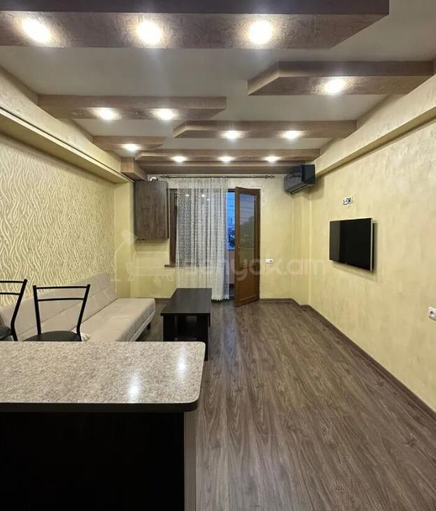 2 Սենյականոց Բնակարան, 50քմ, 2/9 հարկ, Դիզայներական Վերանորոգված, Կահավորված, Արևկող