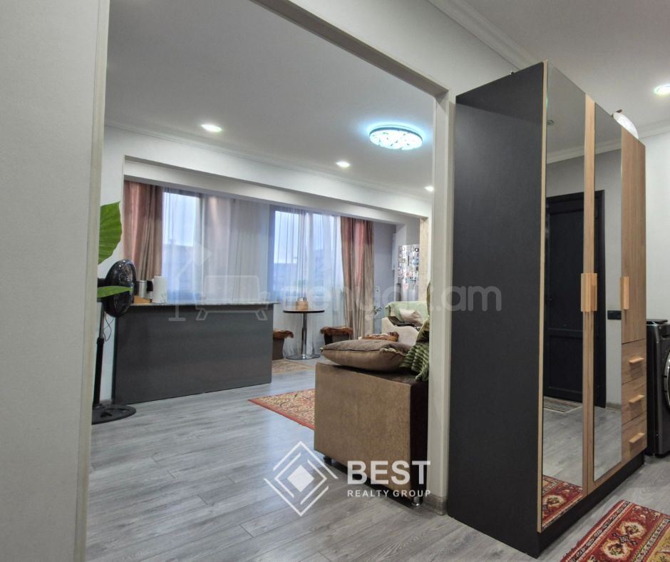 4 Սենյականոց Բնակարան, 76քմ, 4/9 հարկ, Կապիտալ Վերանորոգված