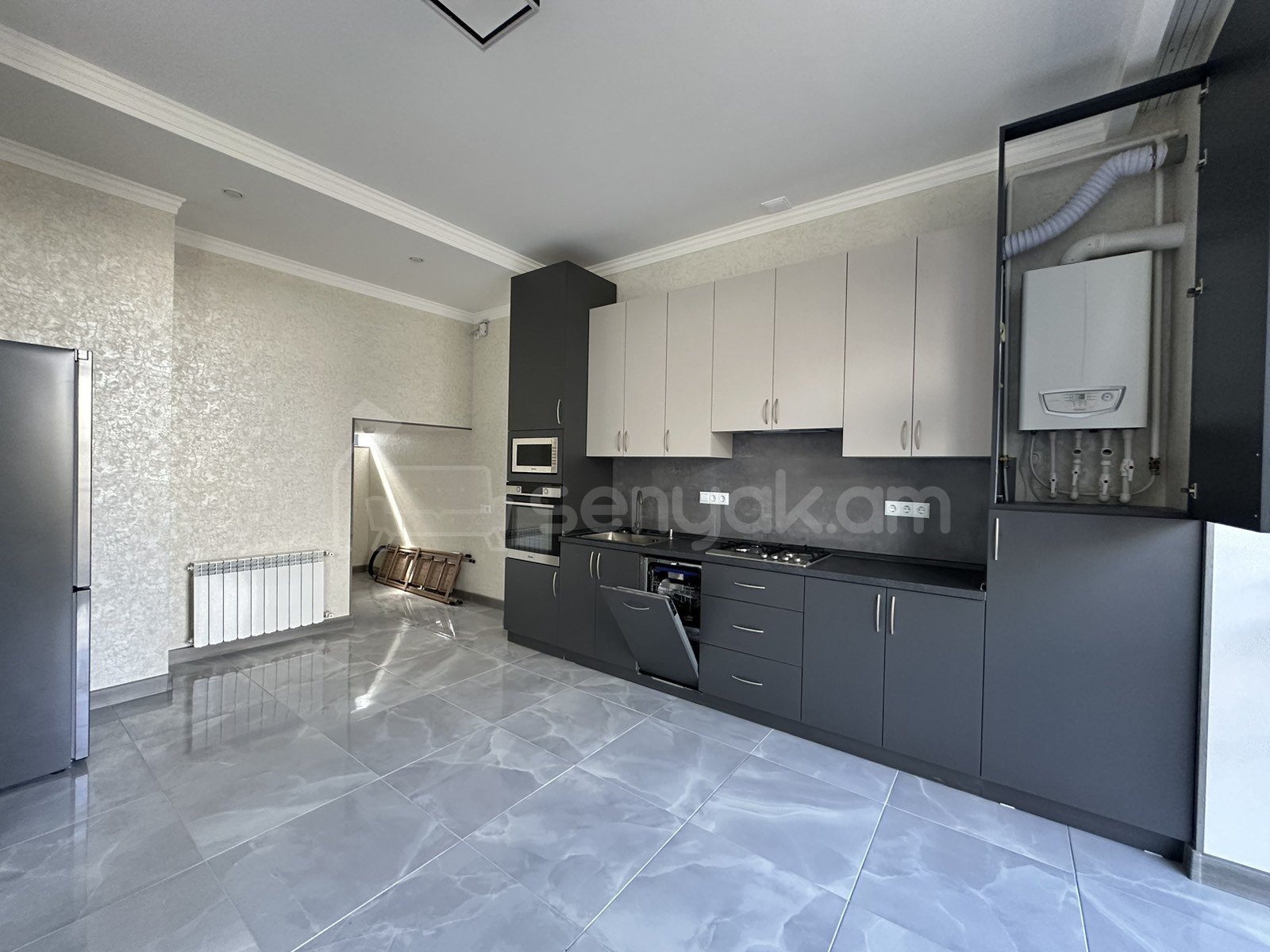 4 Սենյականոց Սեփական Տուն, 120քմ, Կապիտալ Վերանորոգված