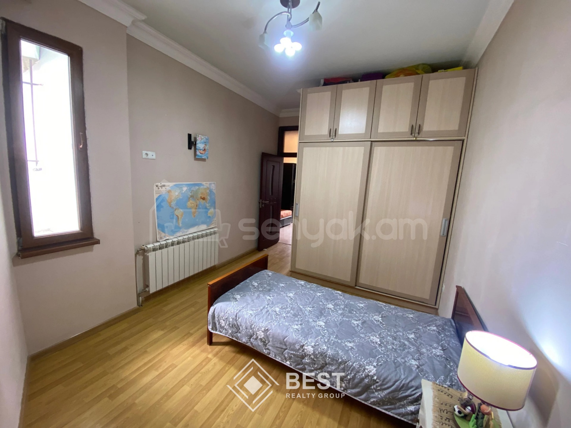 4 Սենյականոց Բնակարան Քարե Շենքում, 110քմ, 2/3 հարկ, Կապիտալ Վերանորոգված