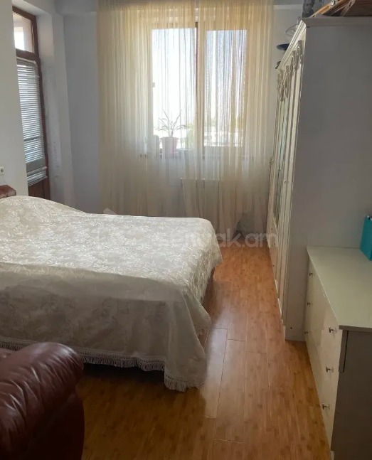 4 Սենյականոց Բնակարան Նորակառույցում, 127քմ, 7/14 հարկ, Կապիտալ Վերանորոգված