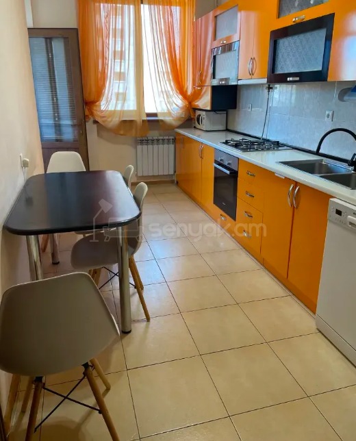 4 Սենյականոց Բնակարան Նորակառույցում, 127քմ, 7/14 հարկ, Կապիտալ Վերանորոգված