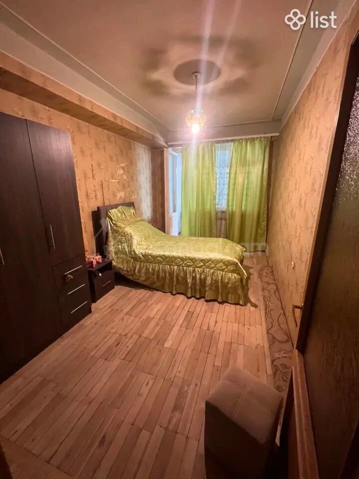 3 Սենյականոց Բնակարան, 95քմ, 2/14 հարկ, Պետական Վիճակում