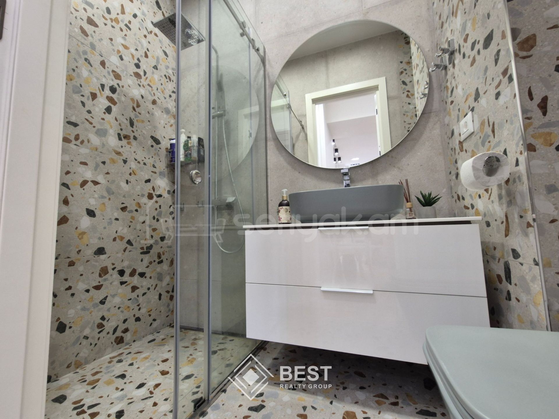 2 Սենյականոց Բնակարան Նորակառույցում, 63քմ, 5/8 հարկ, Կապիտալ Վերանորոգված