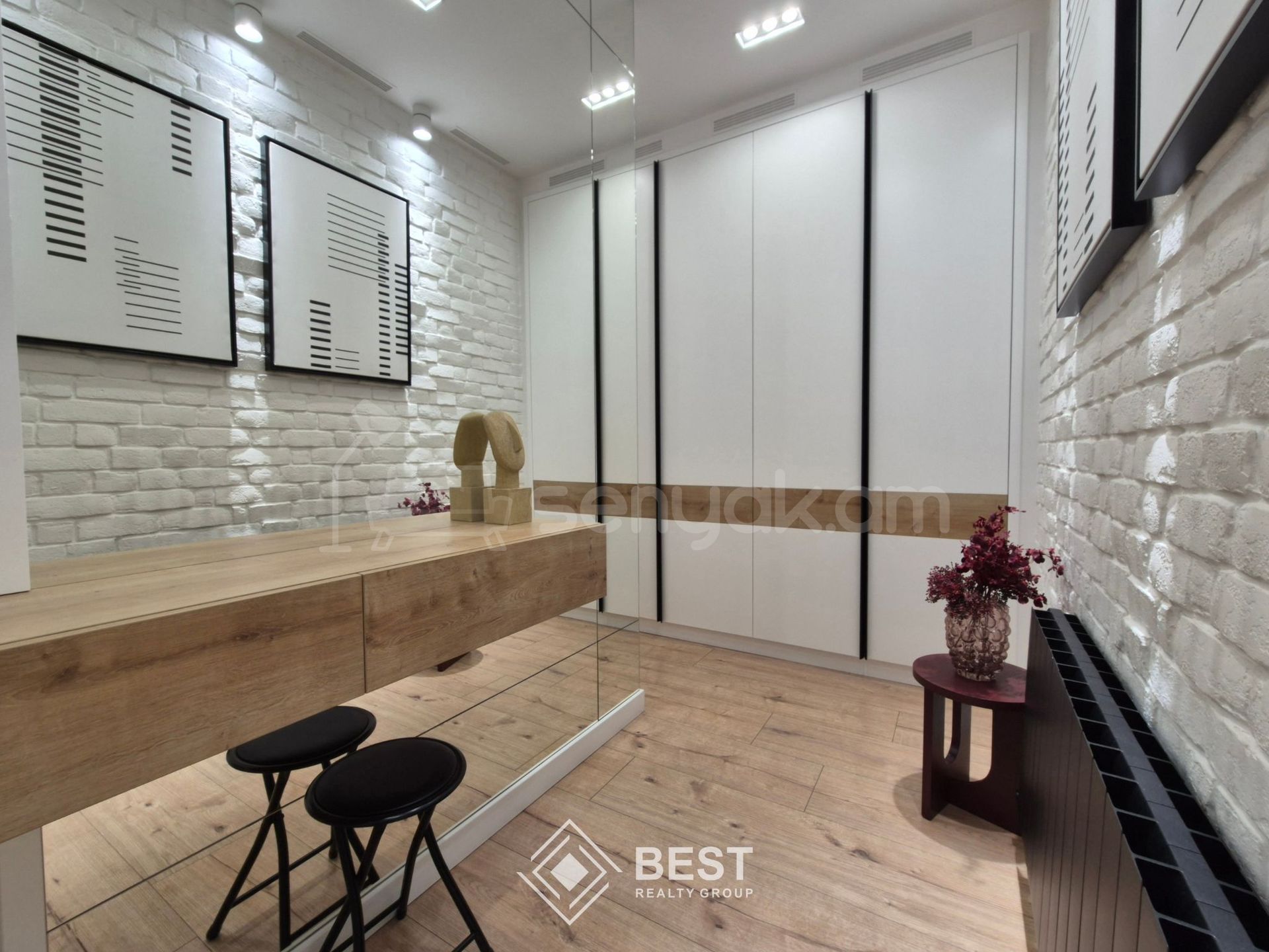 2 Սենյականոց Բնակարան Նորակառույցում, 63քմ, 5/8 հարկ, Կապիտալ Վերանորոգված