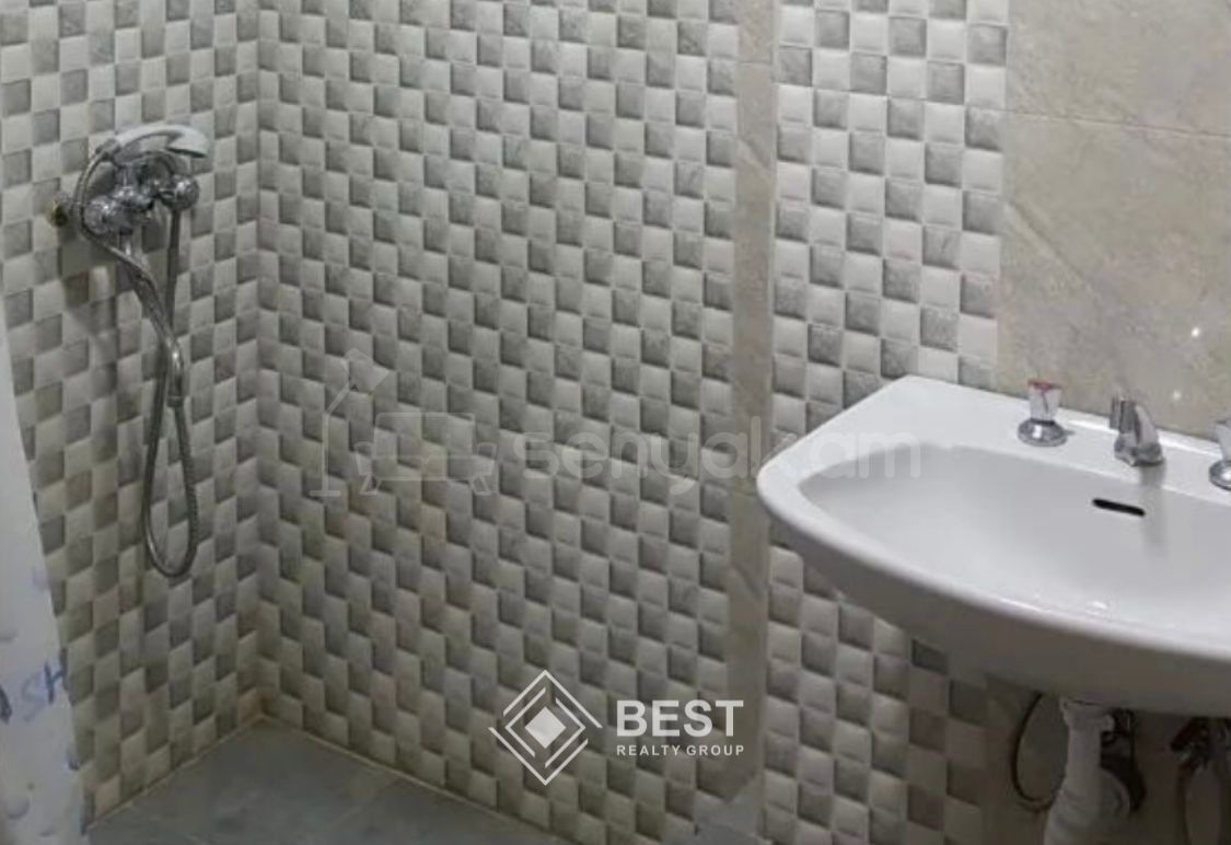 4 Սենյականոց Բնակարան Քարե Շենքում, 98քմ, 5/7 հարկ, Կոսմետիկ Վերանորոգված