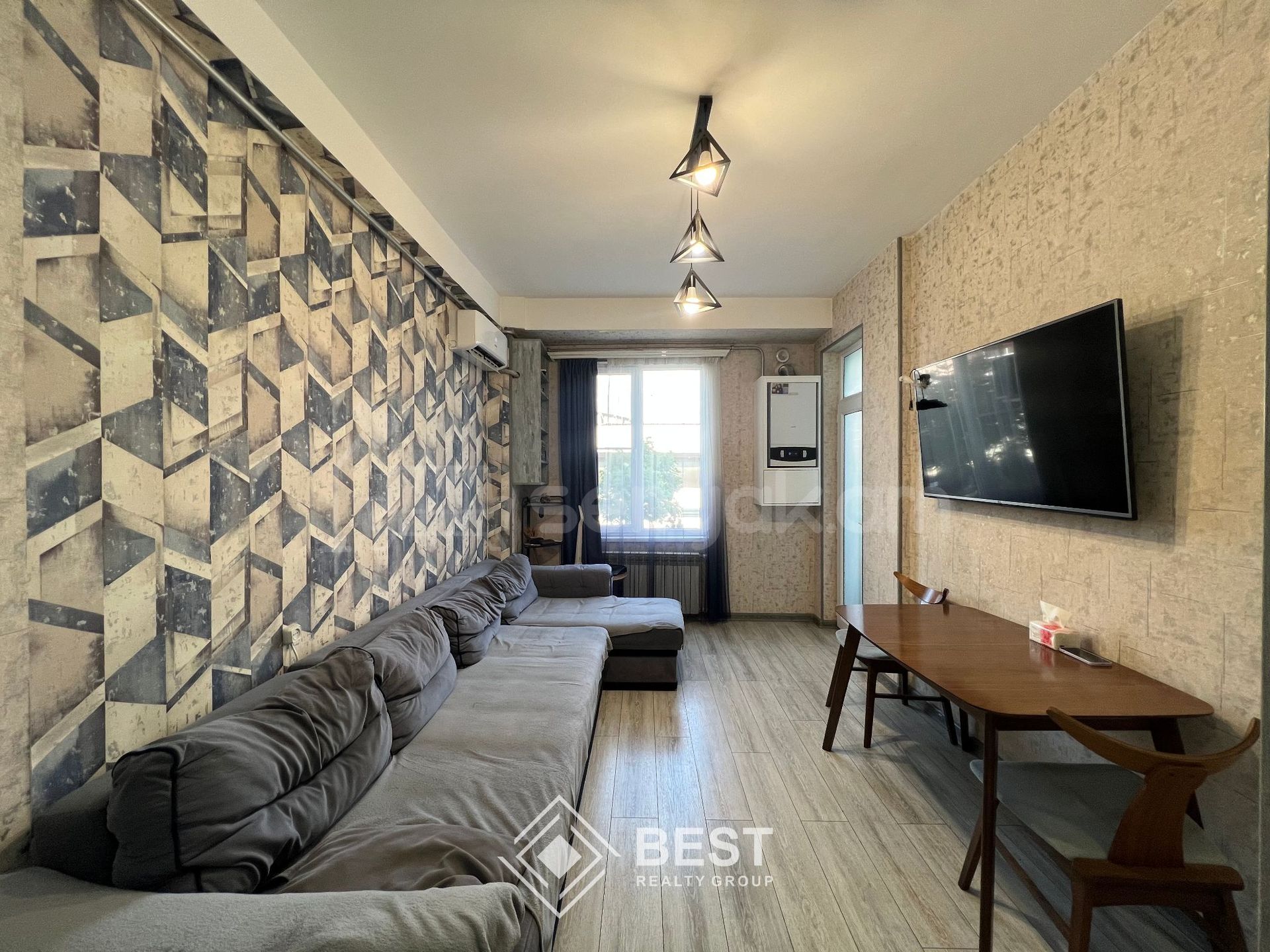 2 Սենյականոց Բնակարան Նորակառույցում, 36քմ, 2/12 հարկ, Կապիտալ Վերանորոգված