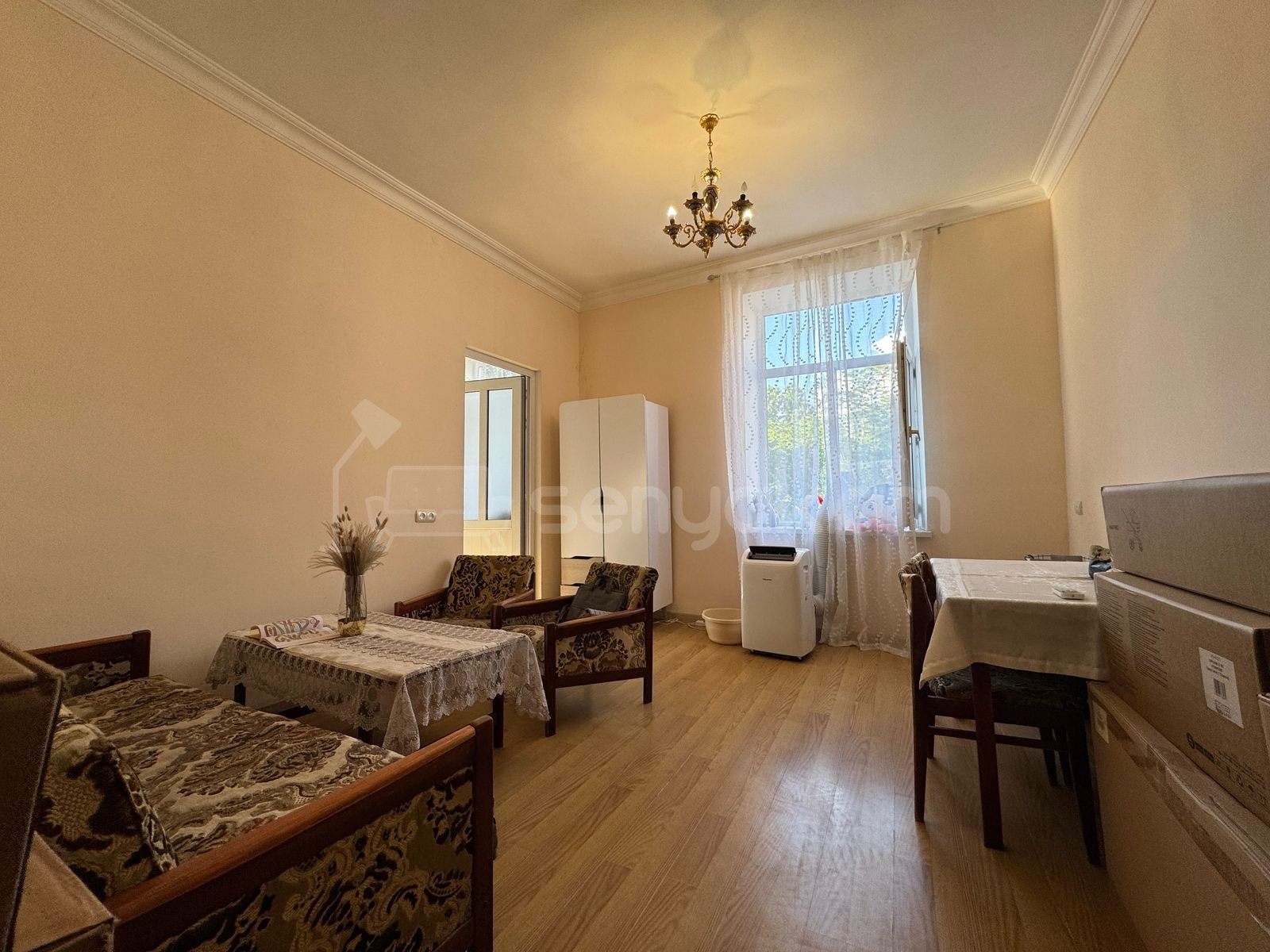 2 Սենյականոց Բնակարան Քարե Շենքում, 51քմ, 3/4 հարկ, Նորմալ Վիճակում