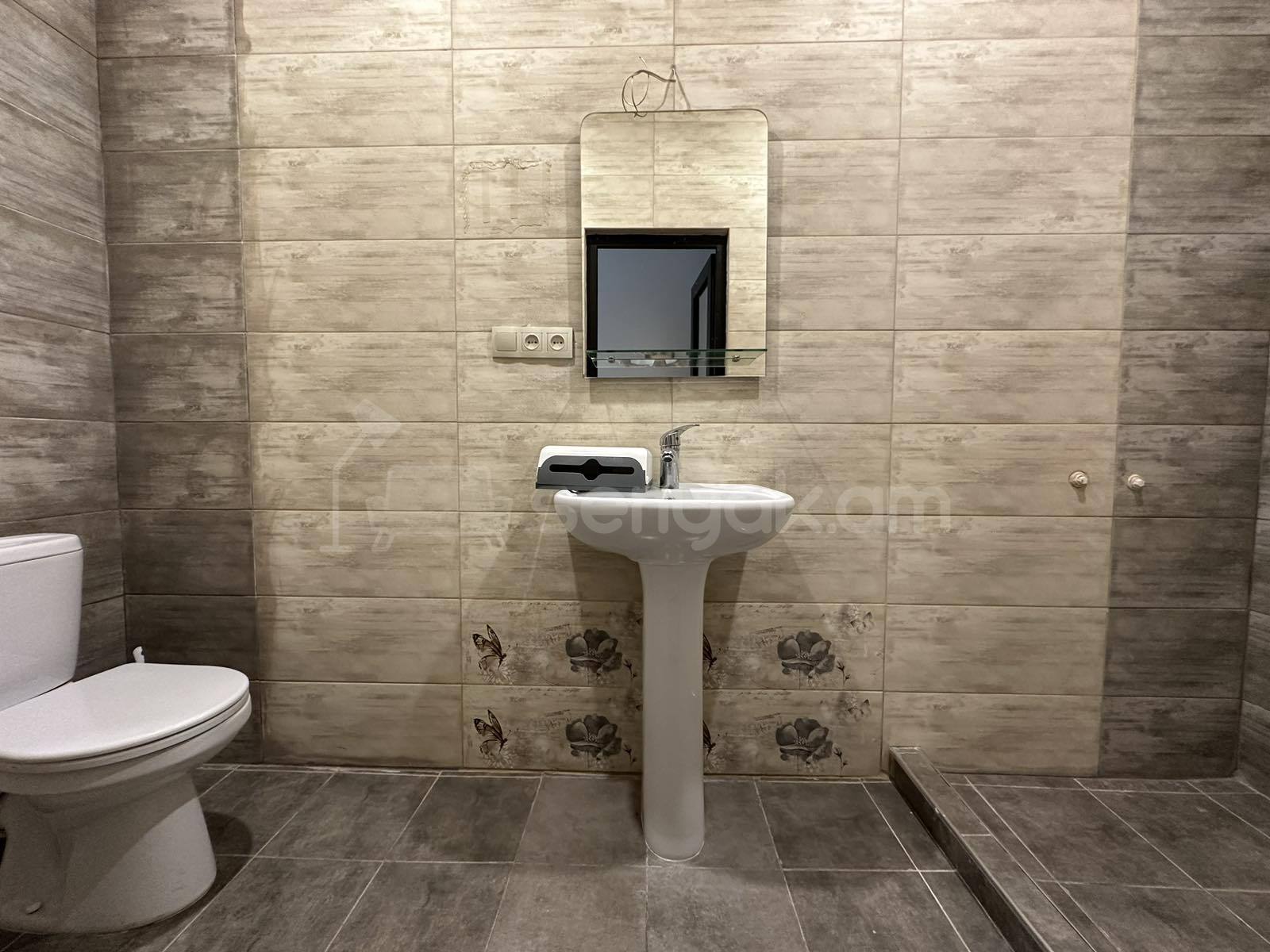 7 Սենյականոց Սեփական Տուն, 191քմ, Կապիտալ Վերանորոգված