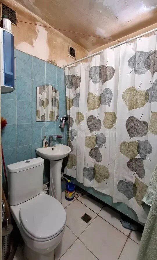 1 Սենյականոց Բնակարան Քարե Շենքում, 31քմ, 4/5 հարկ, Նորմալ Վիճակում