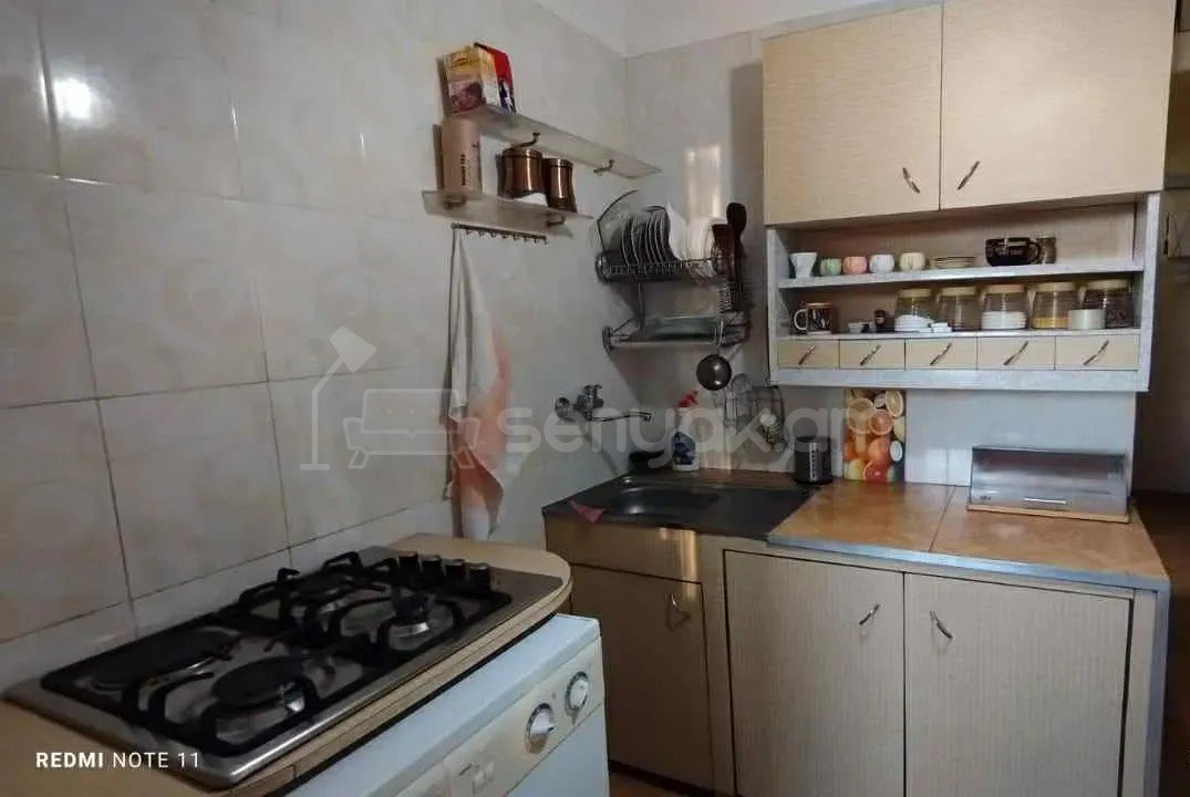 3 Սենյականոց Բնակարան Քարե Շենքում, 65քմ, 3/4 հարկ, Կապիտալ Վերանորոգված, Կահավորված