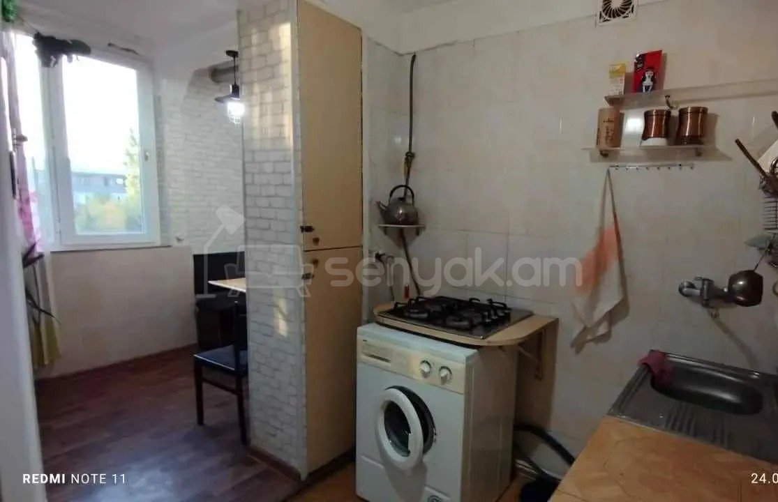 3 Սենյականոց Բնակարան Քարե Շենքում, 65քմ, 3/4 հարկ, Կապիտալ Վերանորոգված, Կահավորված