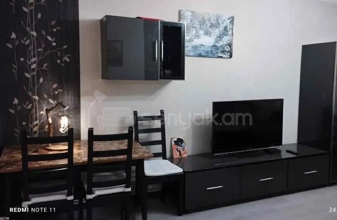 3 Սենյականոց Բնակարան Քարե Շենքում, 65քմ, 3/4 հարկ, Կապիտալ Վերանորոգված, Կահավորված