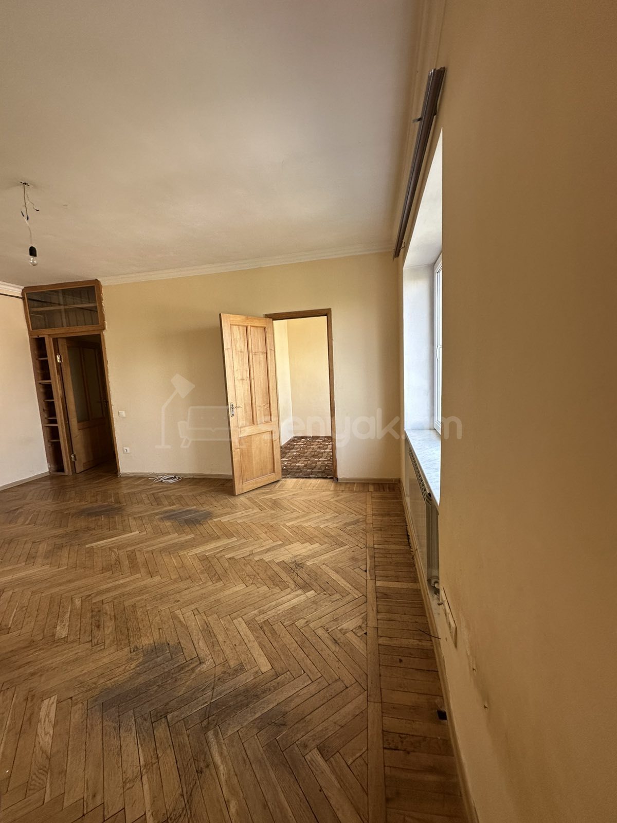 2 Սենյականոց Բնակարան Քարե Շենքում, 56քմ, 3/5 հարկ, Կապիտալ Վերանորոգված, Արևկող