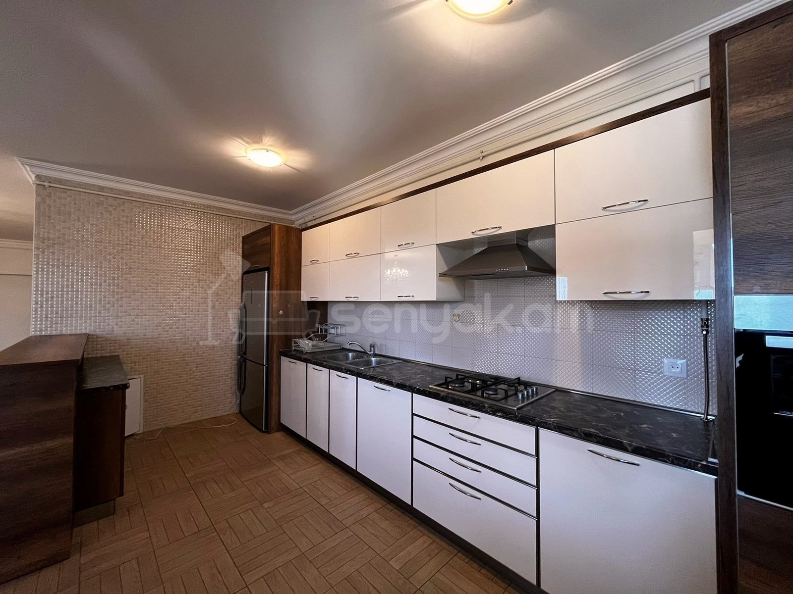 3 Սենյականոց Բնակարան Նորակառույցում, 140քմ, 8/12 հարկ, Կապիտալ Վերանորոգված, Կահավորված, Արևկող