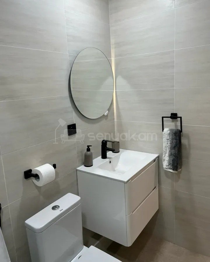 2 Սենյականոց Բնակարան Քարե Շենքում, 50քմ, 1/5 հարկ, Կապիտալ Վերանորոգված