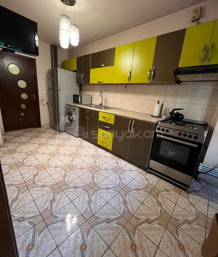 2 Սենյականոց Բնակարան, 68քմ, 1/9 հարկ, Կապիտալ Վերանորոգված, Կահավորված, Արևկող